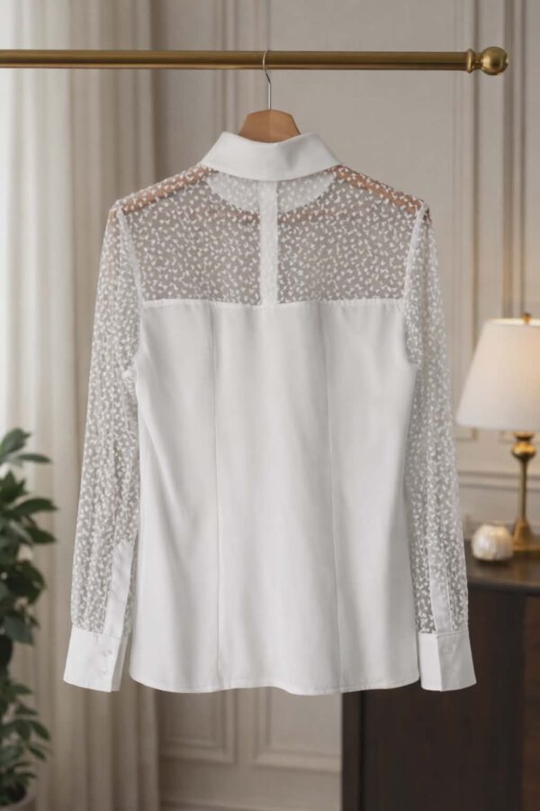 Chemisier écru élégant femme, pièce unique