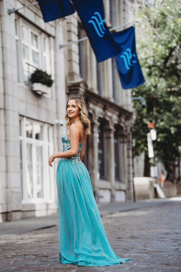 Robe de soirée EMERGENCE - création modulable en Satin de soie bleu océan